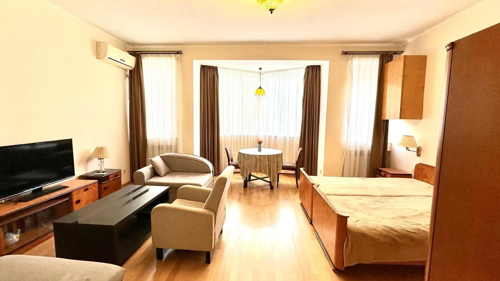 Studio Flat In Center Of Tbilisi